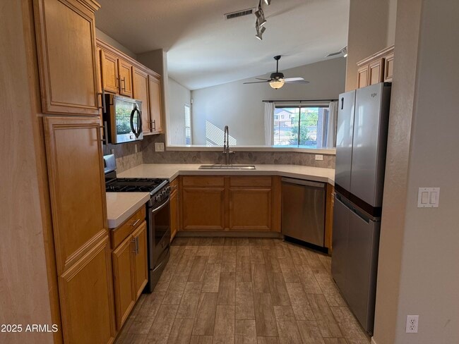 Building Photo - 5418 W Jessica Ln