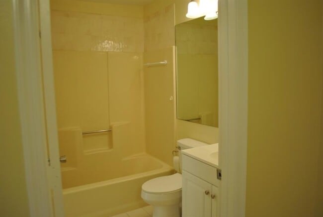 Building Photo - 3687 Collinwood Ln