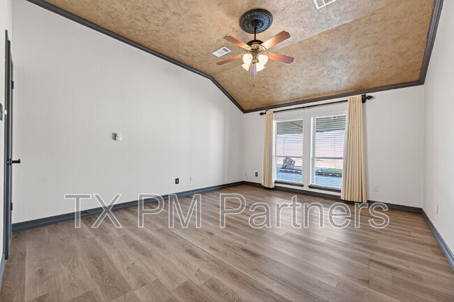 Building Photo - 23410 Stratsborough Dr