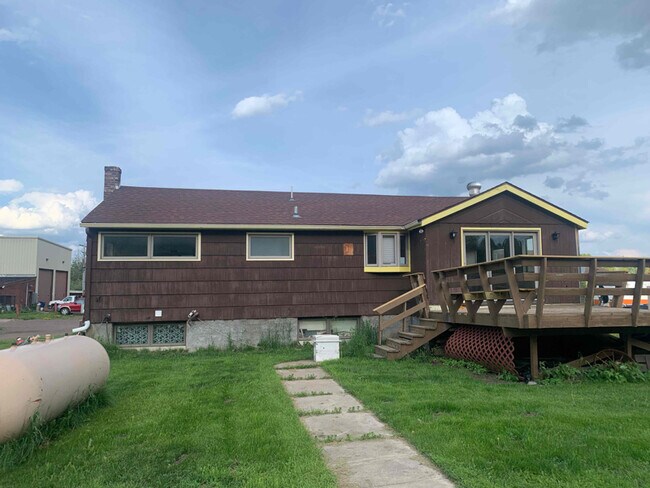 Building Photo - 5197 Lavaque Rd
