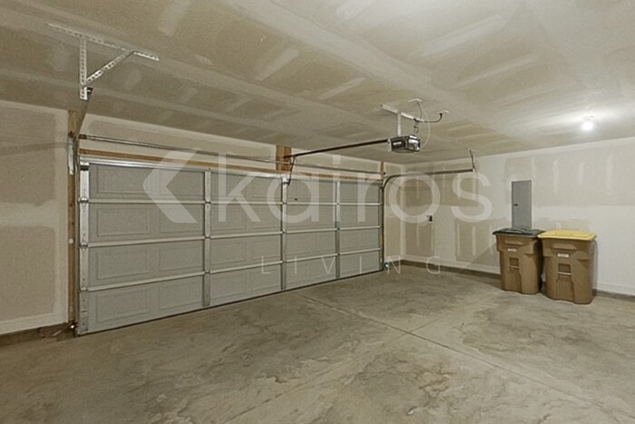 Building Photo - 103 Western Red Cedar Dr