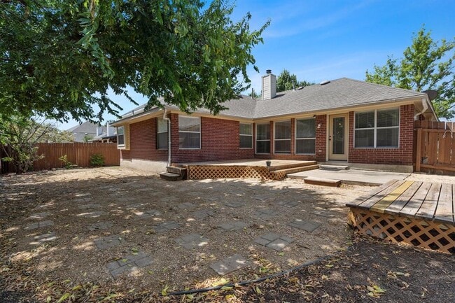 Building Photo - 300 Betterman Dr