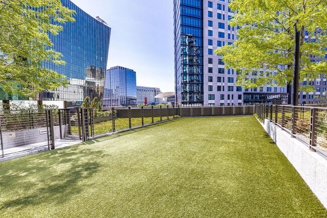 Building Photo - 133 Seaport Blvd