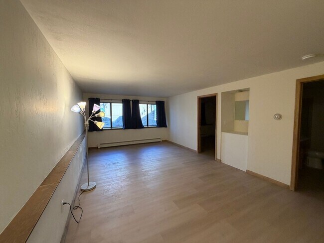 Building Photo - Tri-Level Lake Village Condo with Upgrades