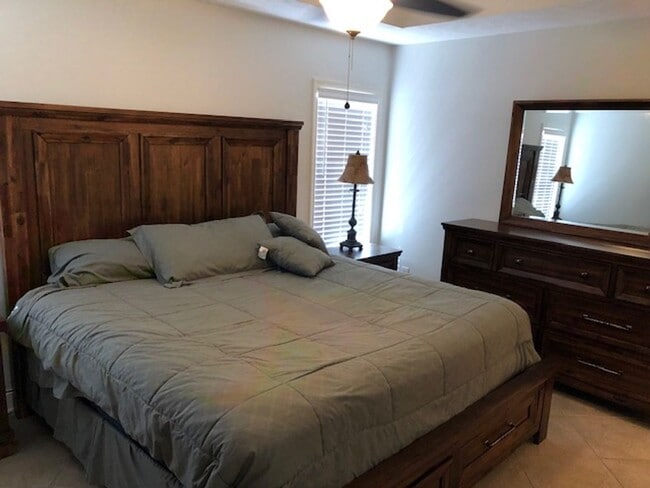 Building Photo - 205 Magnolia Villas