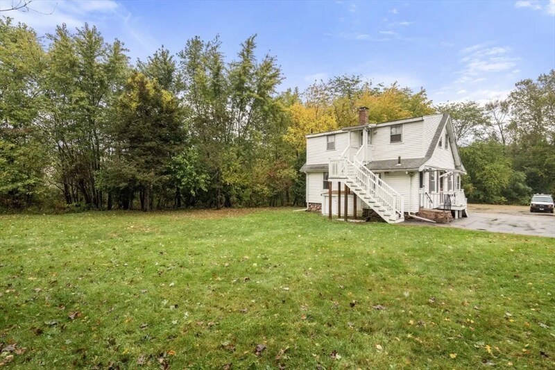 Building Photo - 28 Shaw St