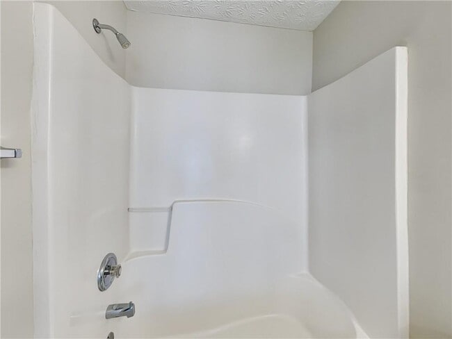 Building Photo - 3116 Fields Dr