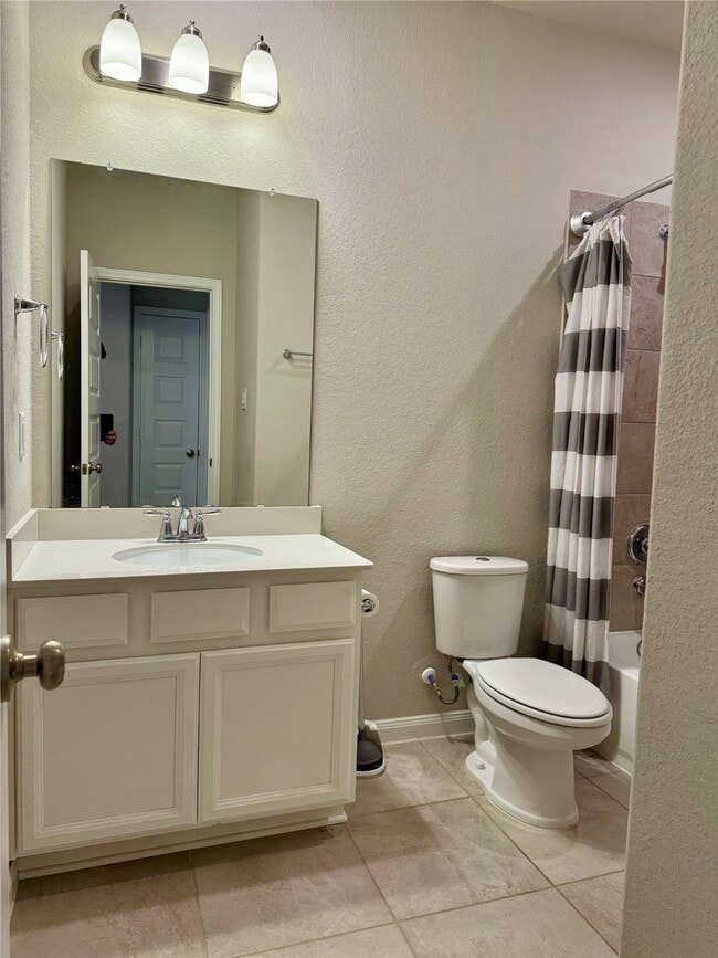 Building Photo - 2038 Myrtle Oak Ct