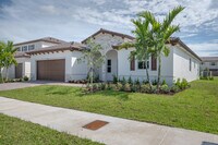 Building Photo - 2485 SE 29th Dr