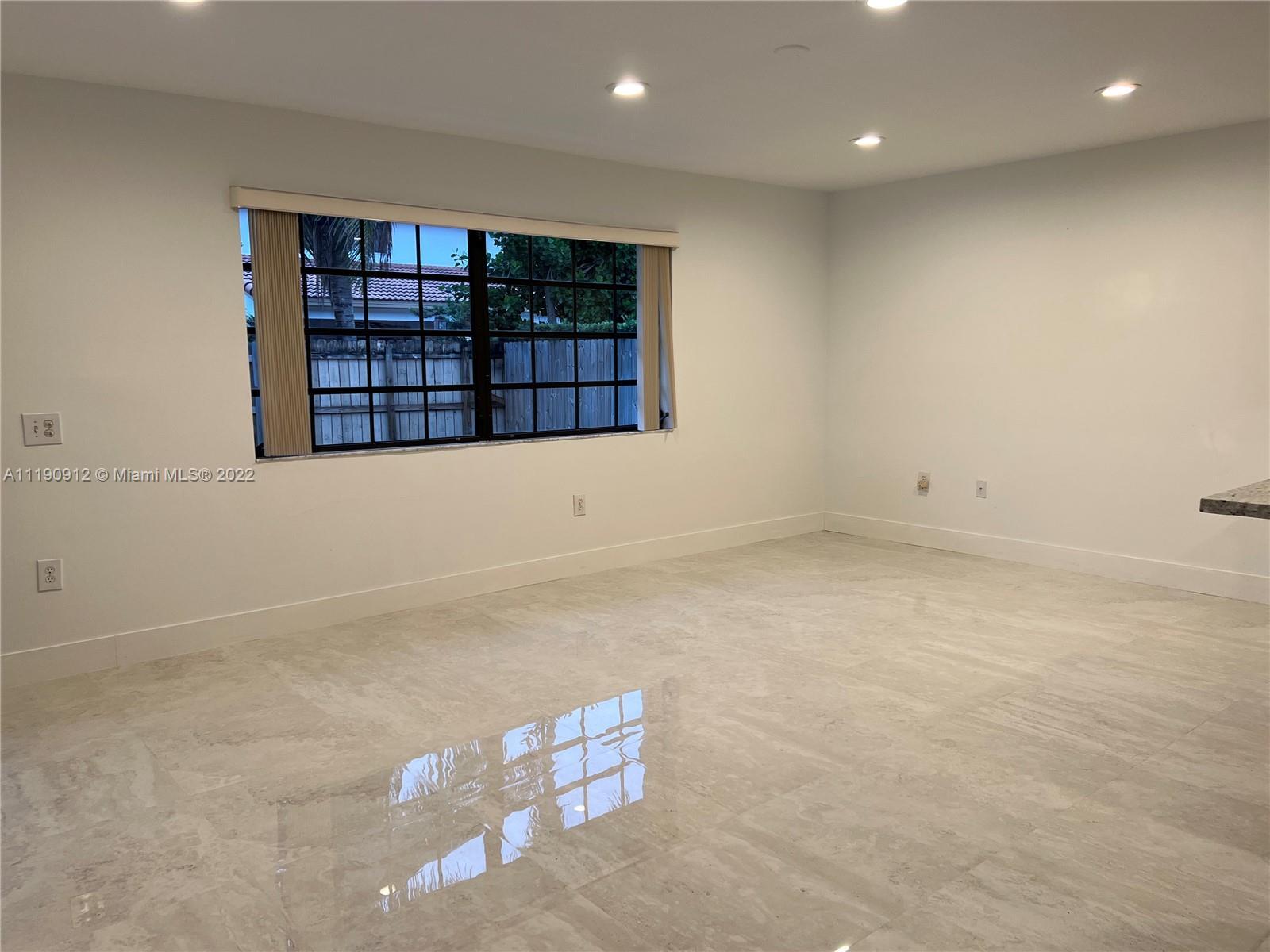 Building Photo - 8321 NW 167th Ter