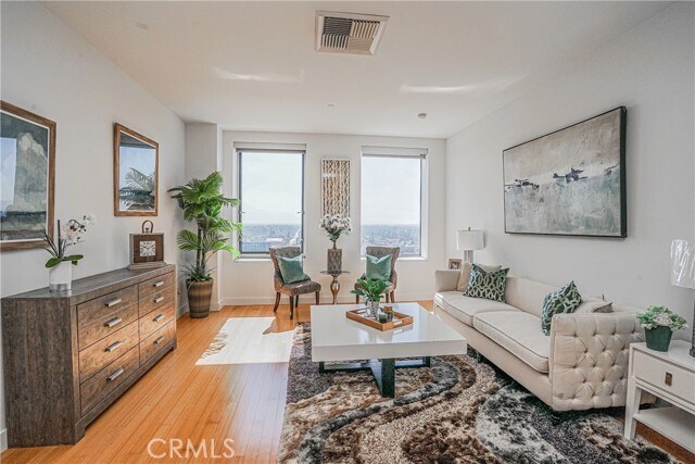 Building Photo - 3810 Wilshire Blvd