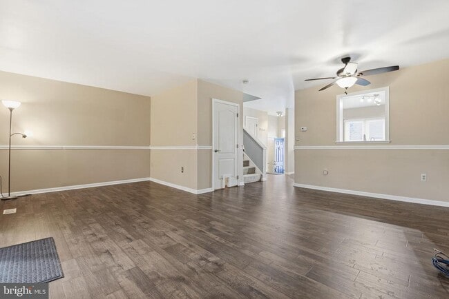 Building Photo - 1109 Oak View Dr