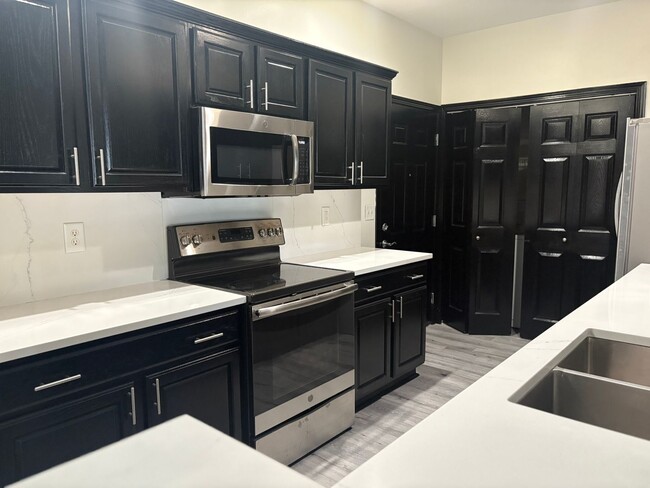 Primary Photo - 2BR/2BA in Southwest Champaign