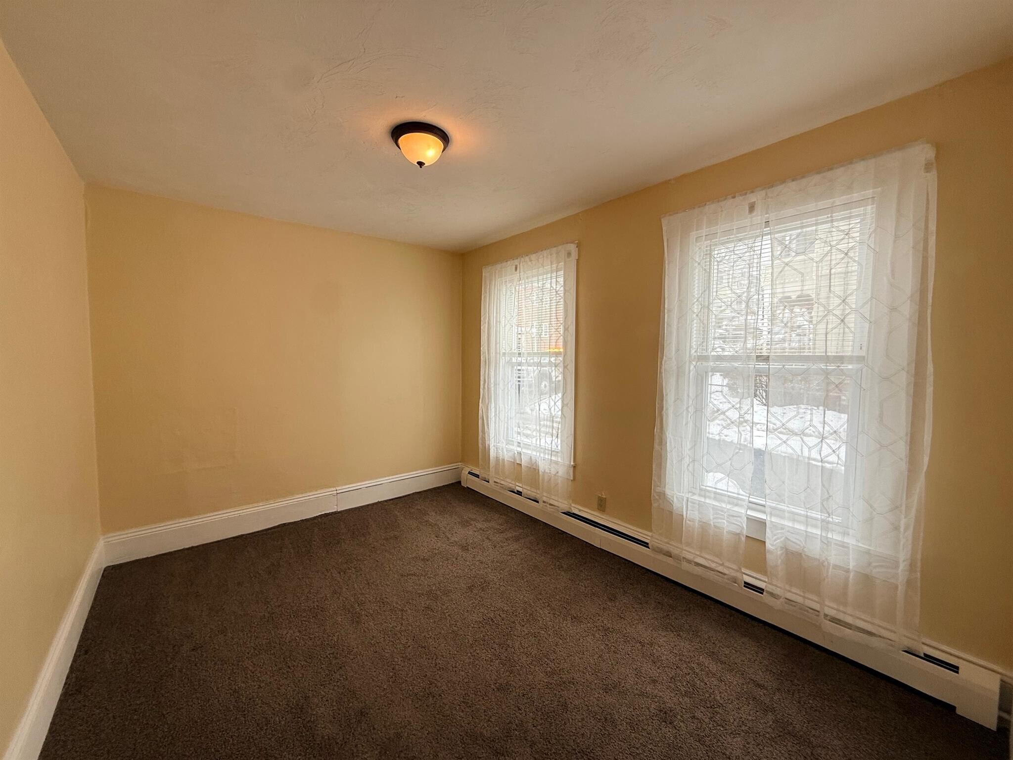 Building Photo - 15 Laurel St