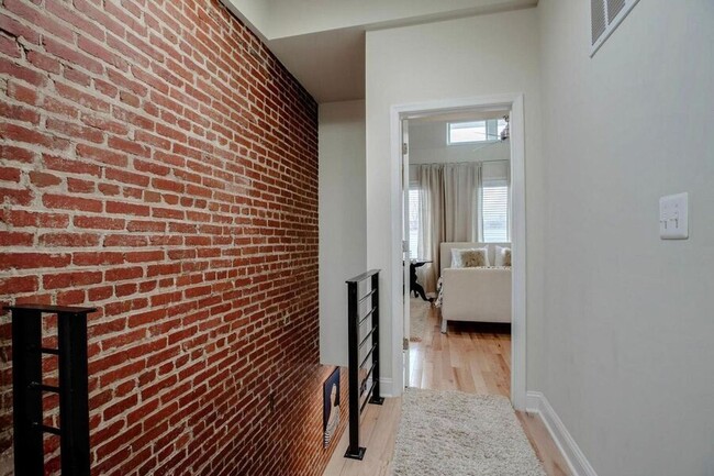 Building Photo - Charming 4-Bedroom Home Near H Street!