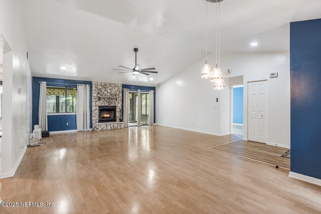Building Photo - 4765 Marsh Hammock Dr W