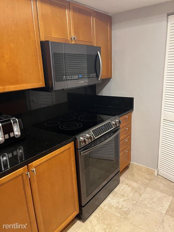 Building Photo - 2 br, 2 bath House - 99 SE Mizner Blvd Apt...