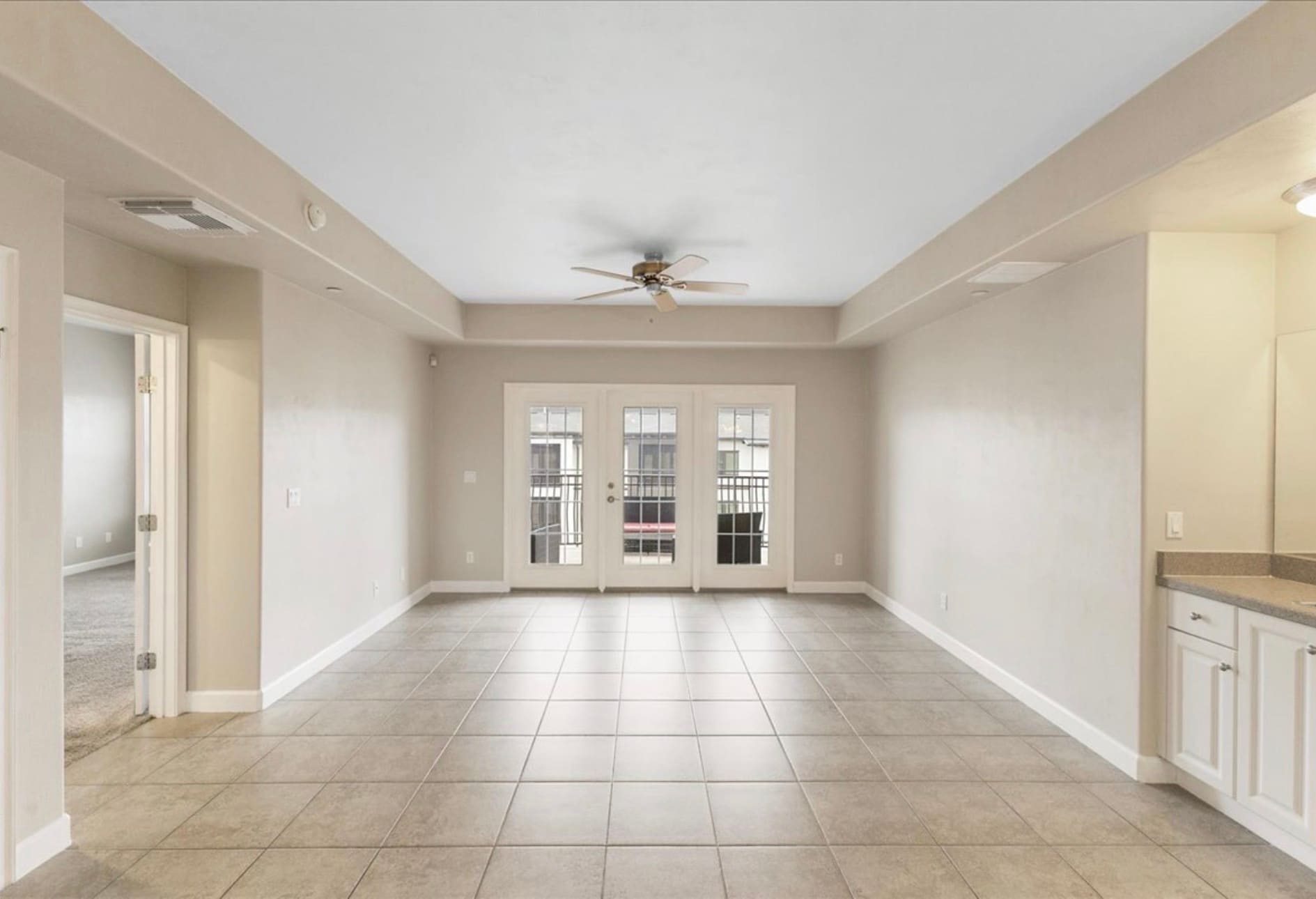 Building Photo - 424 Luna Bella Ln