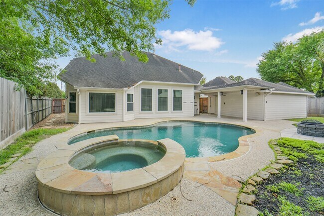 Building Photo - 402 Sterling Heights Ln