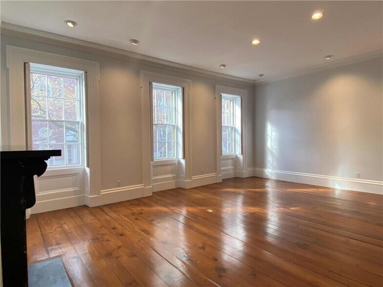 Building Photo - 259 Benefit St