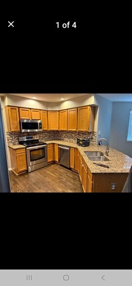 Building Photo - 1089 S Walden Way