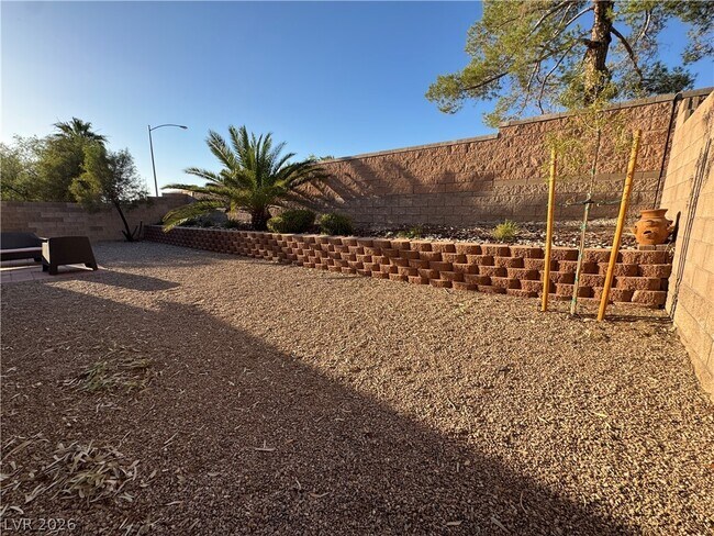 Building Photo - 2294 Tedesca Dr