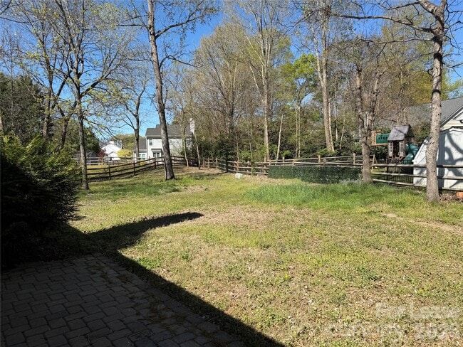 Building Photo - 8539 Albury Walk Ln