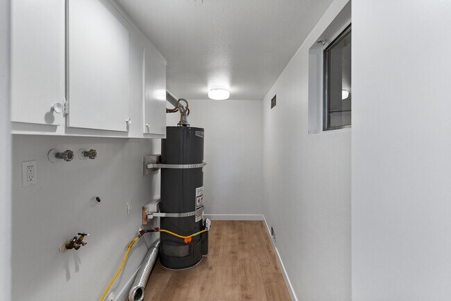 Building Photo - 450 Bolero Way