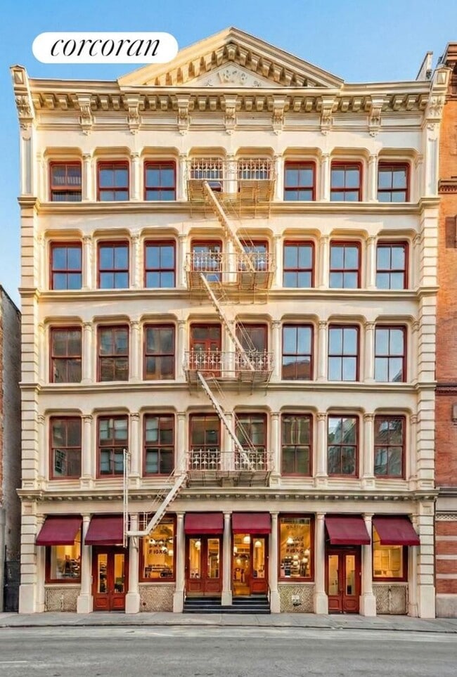 Building Photo - 489 Broome St