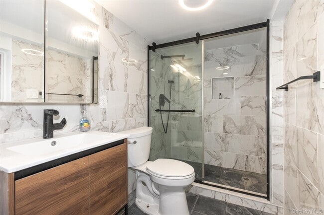 Building Photo - 5 Prospect St