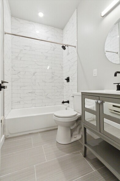 Building Photo - 316 S 52nd St
