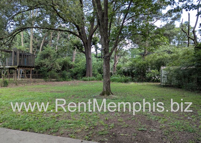 Building Photo - 5049 Alrose Ave