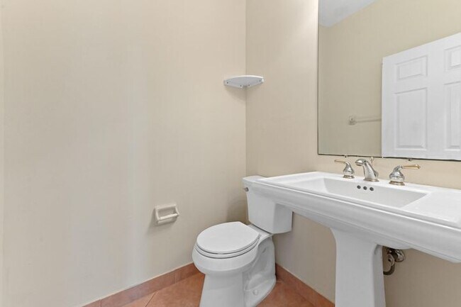 Building Photo - 9942 Shepard Pl