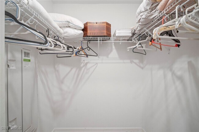 Building Photo - 43010 Greenway Blvd