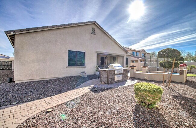 Building Photo - 5316 N 186th Dr