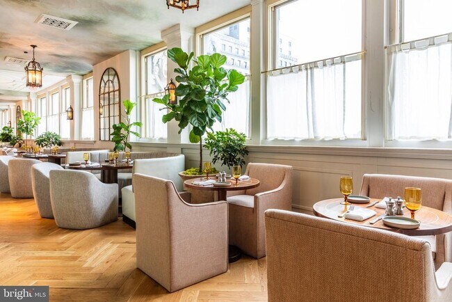 Building Photo - 200S Broad St