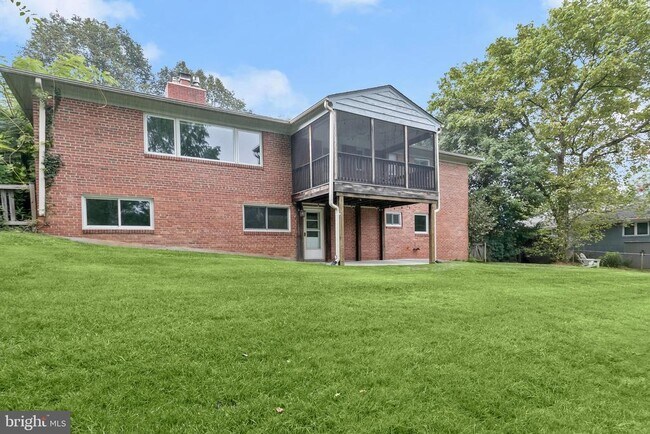 Building Photo - 5900 Osceola Rd