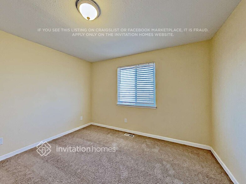 Building Photo - 17579 E Temple Dr