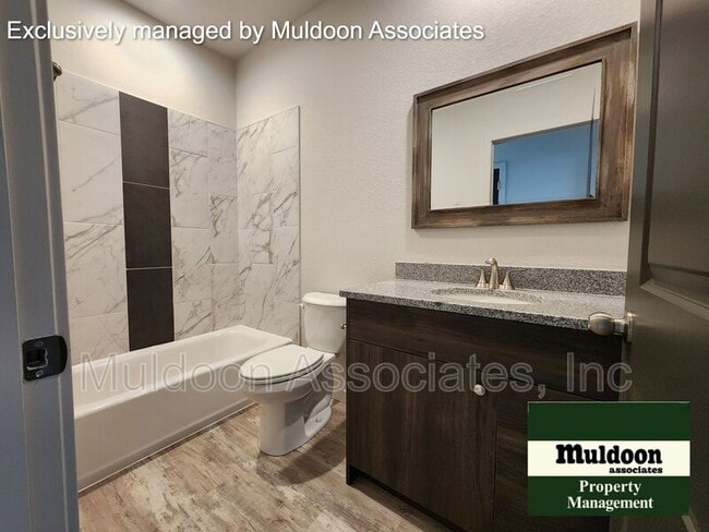 Building Photo - 898 S Harmony Dr