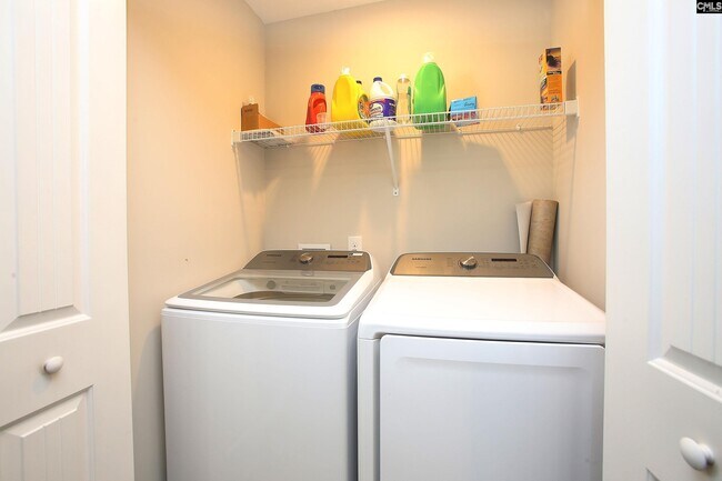 Building Photo - 649 Teaberry Dr