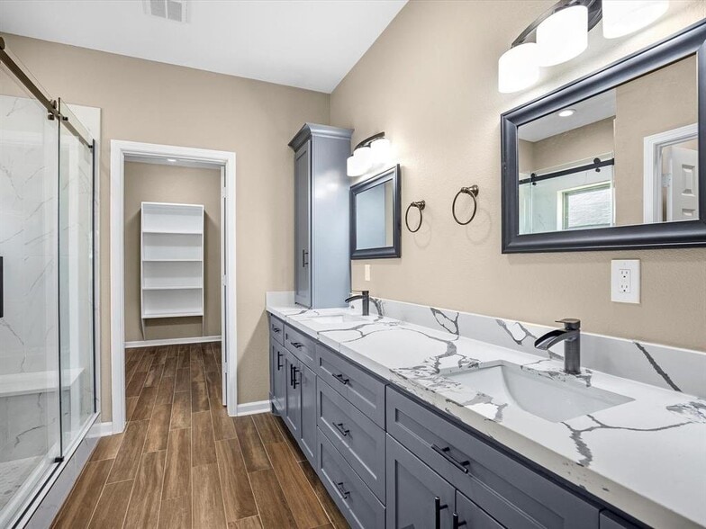 Building Photo - 517 N 4th St