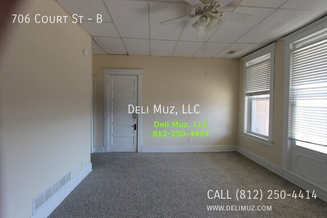 Primary Photo - Super Nice 3 bd, 1.5 bath Downtown one blo...