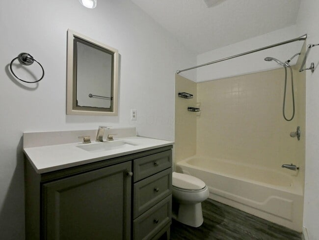 Building Photo - 175 Kraft Dr