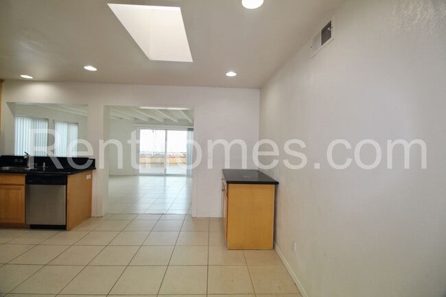 Building Photo - 8616 Longwood St