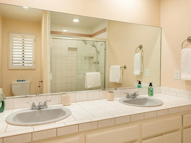 Building Photo - 64747 Pinehurst Cir