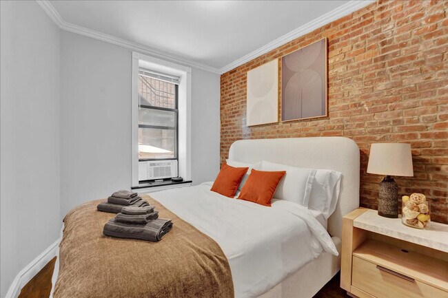 Building Photo - 336-338 East 18th Street-SI ID1250778P