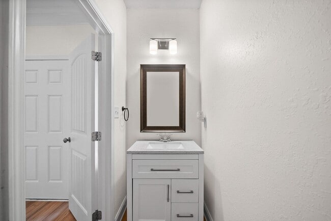 Building Photo - 1004 Black Oak Cir