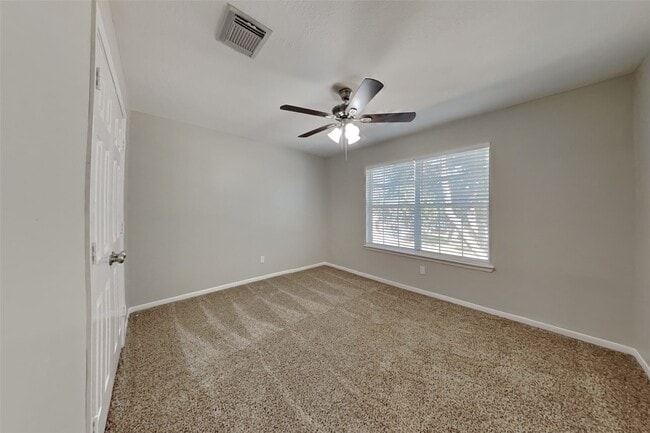 Building Photo - 6607 Portlick Dr