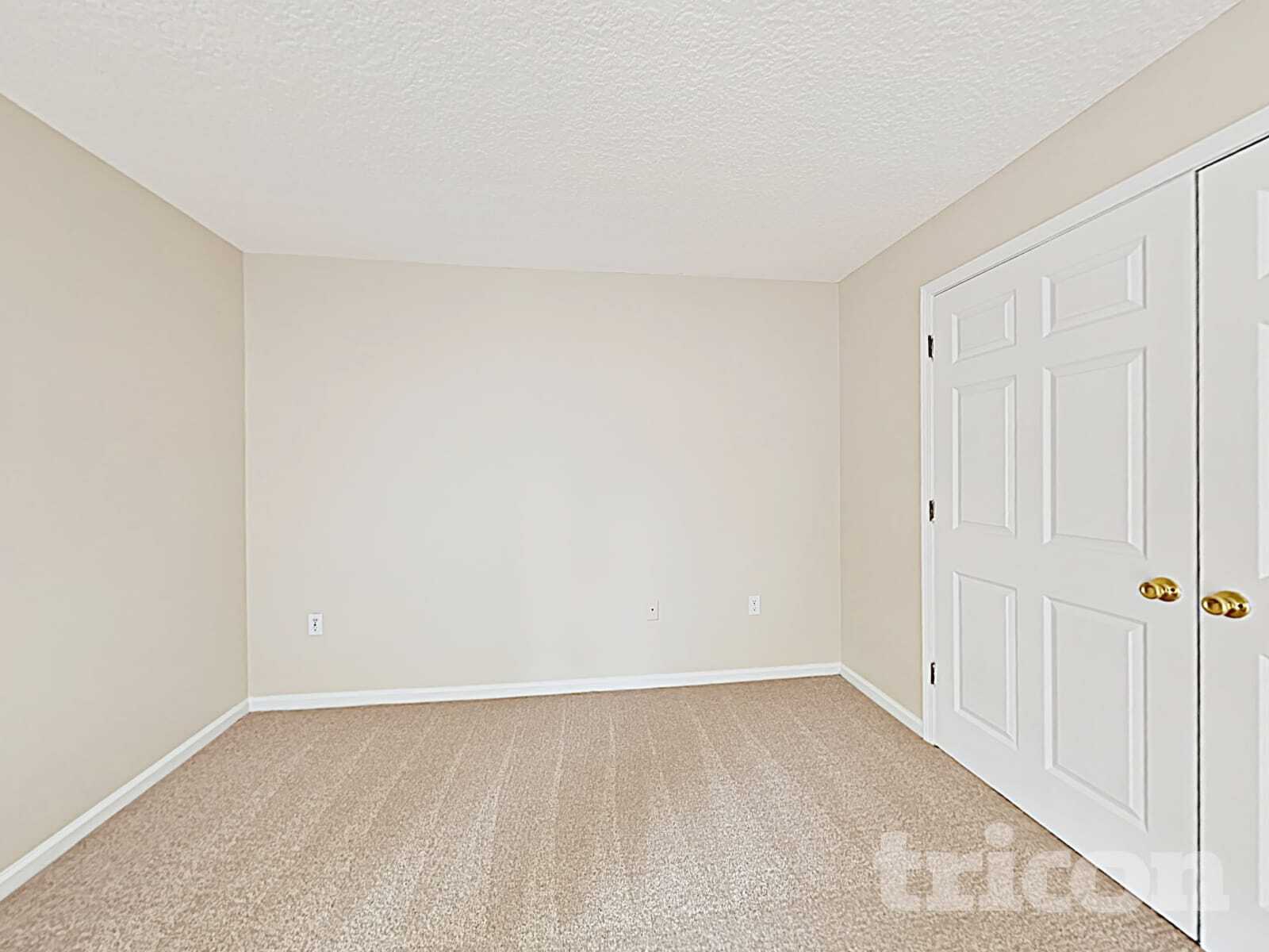 Building Photo - 5555 Village Pond Cir