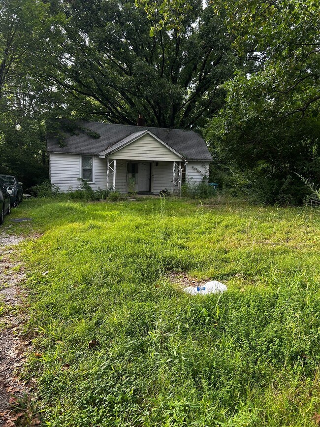 Building Photo - 8521 Clifton Ave
